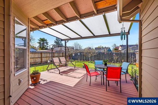 921 Hermanson St, Woodburn, OR 97071