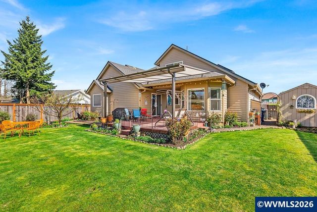 921 Hermanson St, Woodburn, OR 97071