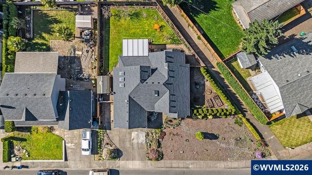 921 Hermanson St, Woodburn, OR 97071