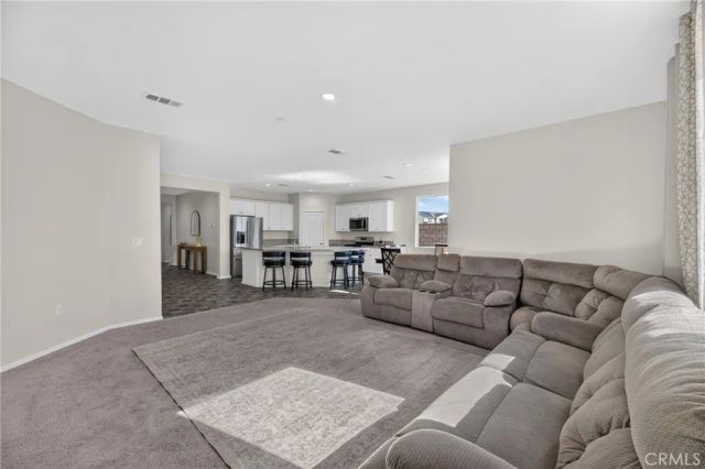 4877 Goldfinch Street, Hemet, CA 92545