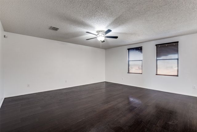 1501 Big Lake Drive, Mesquite, TX 75181