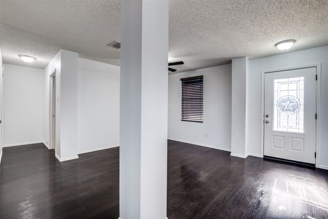 1501 Big Lake Drive, Mesquite, TX 75181