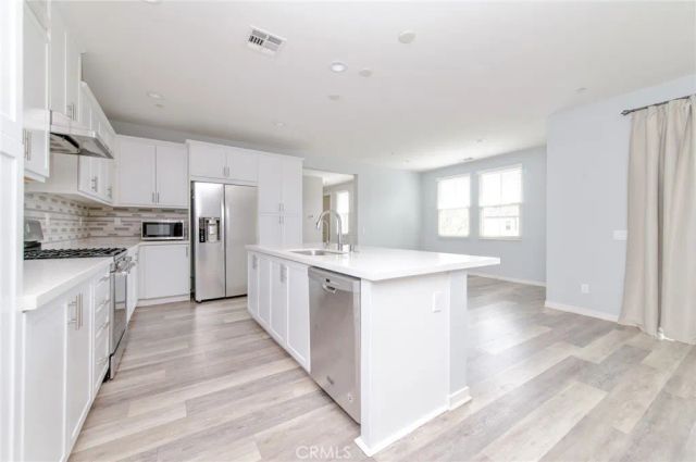 318 Trailblaze, Irvine, CA 92618