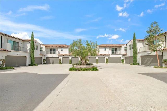 318 Trailblaze, Irvine, CA 92618