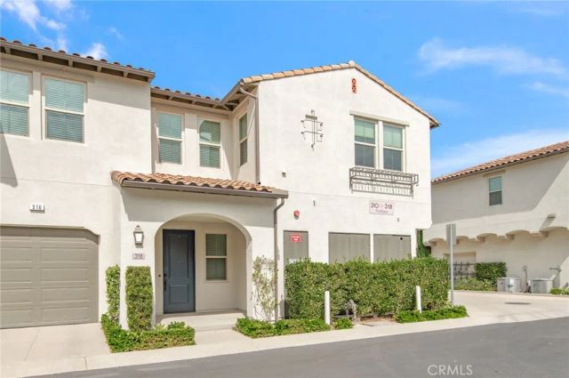 318 Trailblaze, Irvine, CA 92618