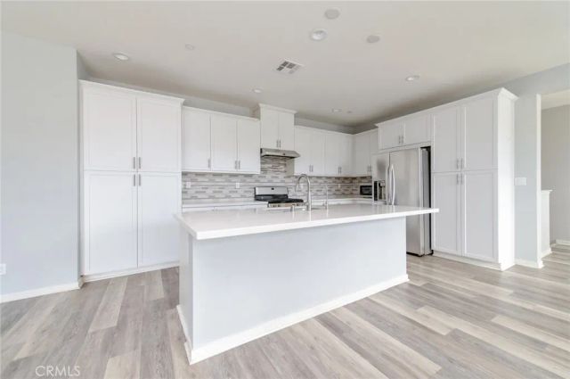 318 Trailblaze, Irvine, CA 92618