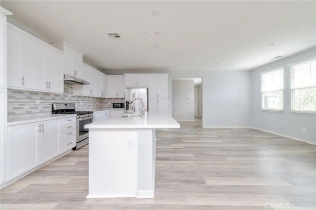 318 Trailblaze, Irvine, CA 92618