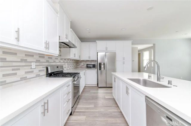 318 Trailblaze, Irvine, CA 92618