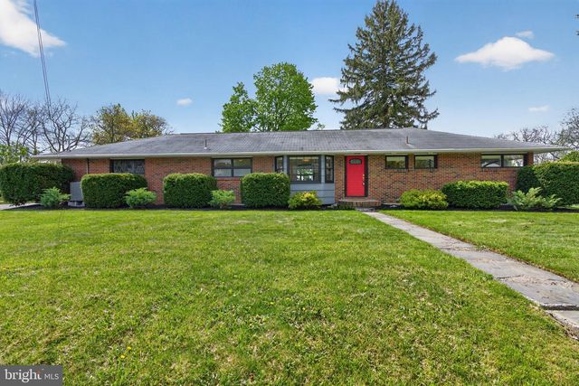 141 SIEGFRIED AVE, Nazareth, PA 18064