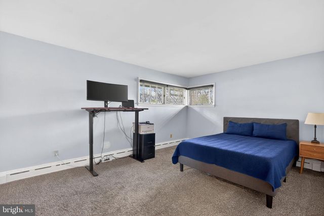 141 SIEGFRIED AVE, Nazareth, PA 18064