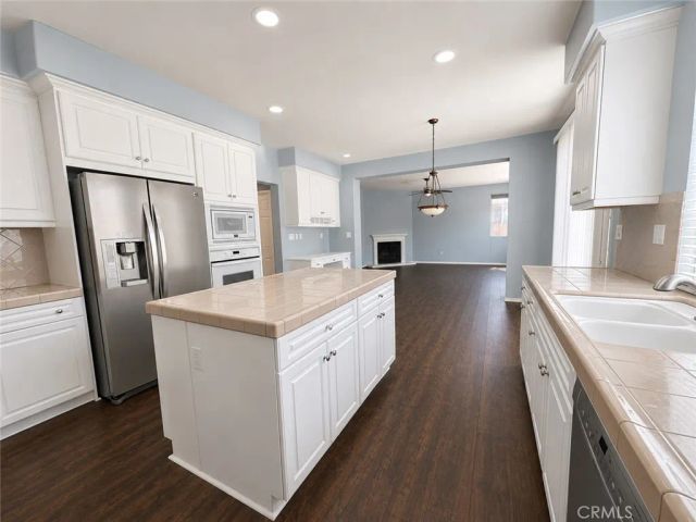 4776 W Avenue J5, Lancaster, CA 93536