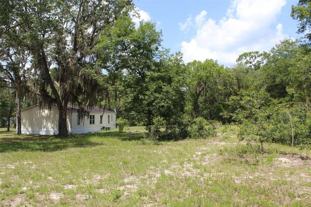 112 JUNIPER DRIVE, Hawthorne, FL 32640