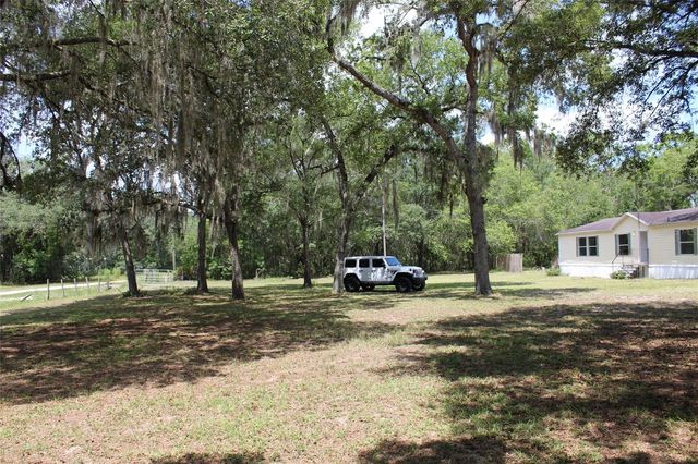 112 JUNIPER DRIVE, Hawthorne, FL 32640