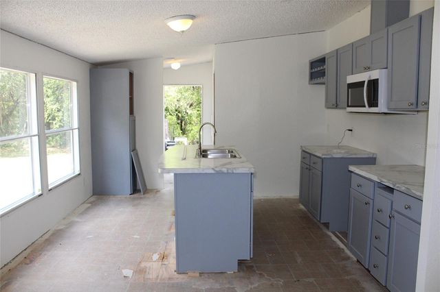 112 JUNIPER DRIVE, Hawthorne, FL 32640