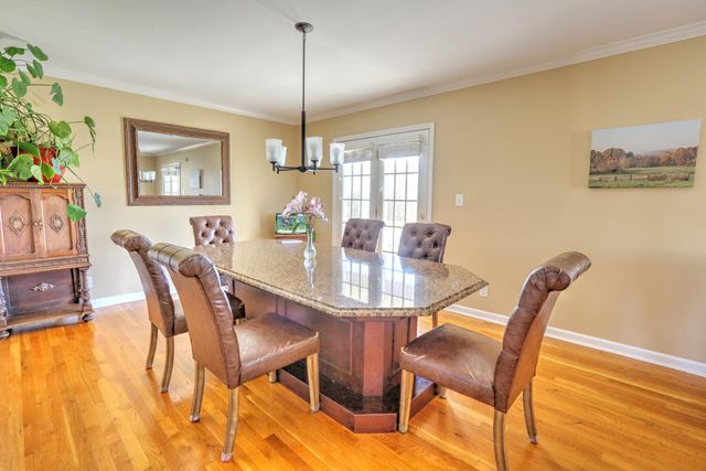 12641 Troy Pike, Versailles, KY 40383