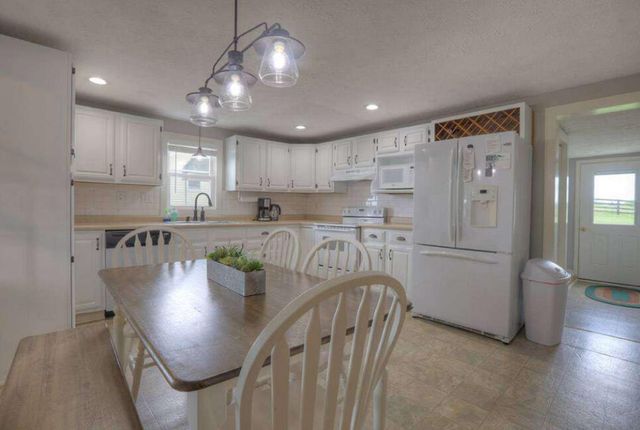 12641 Troy Pike, Versailles, KY 40383