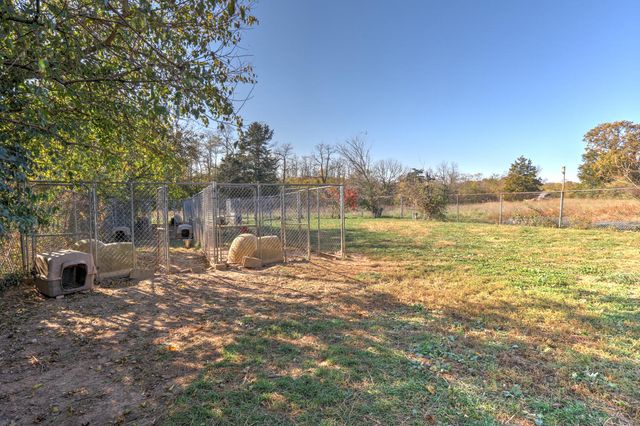 12641 Troy Pike, Versailles, KY 40383