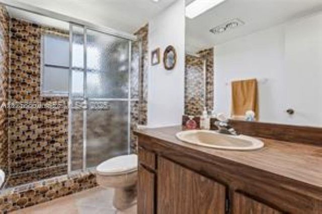 3800 Oaks Clubhouse Drive 307, Pompano Beach, FL 33069