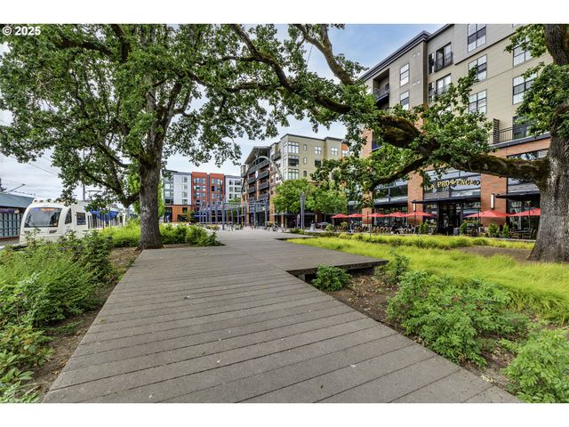 780 Ne 64TH Pl, Hillsboro, OR 97124