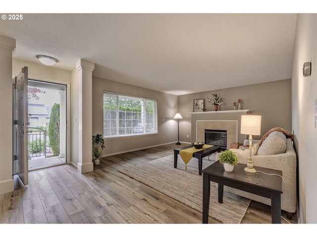 780 Ne 64TH Pl, Hillsboro, OR 97124