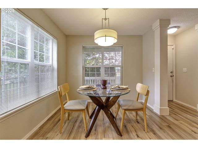 780 Ne 64TH Pl, Hillsboro, OR 97124