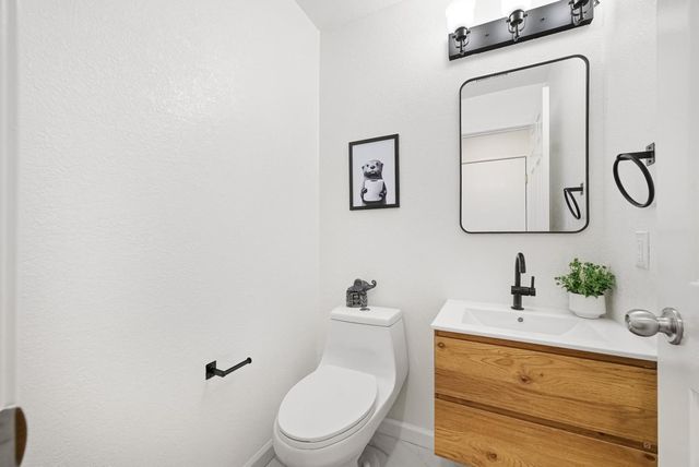 1148 Pointe Hope Landing, San Jose, CA 95131