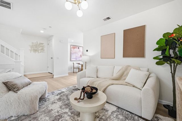 1148 Pointe Hope Landing, San Jose, CA 95131