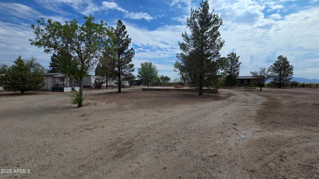 5008 N JOE HINES Road, Willcox, AZ 85643