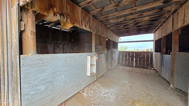 5008 N JOE HINES Road, Willcox, AZ 85643