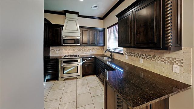 5709 Falkland Terrace, Edmond, OK 73034