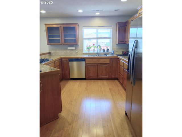 6756 JASMINE Ct, Brookings, OR 97415