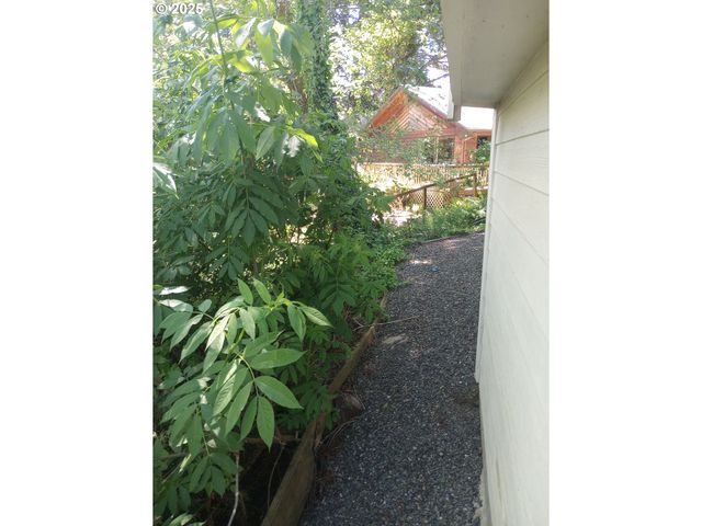 6756 JASMINE Ct, Brookings, OR 97415