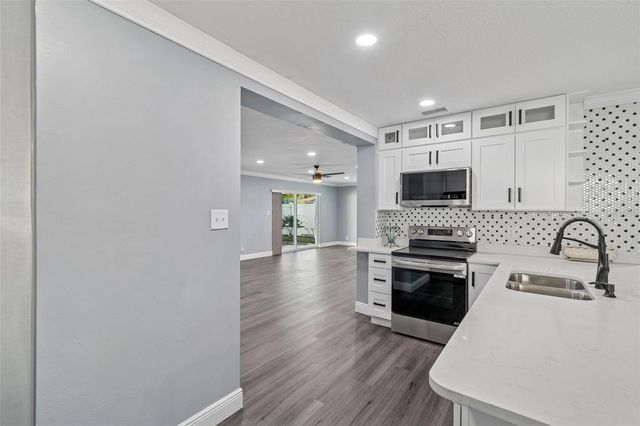 2205 N GRADY AVENUE, Tampa, FL 33607