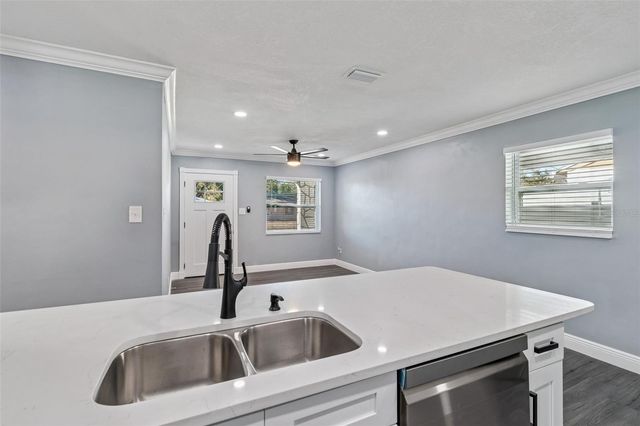 2205 N GRADY AVENUE, Tampa, FL 33607