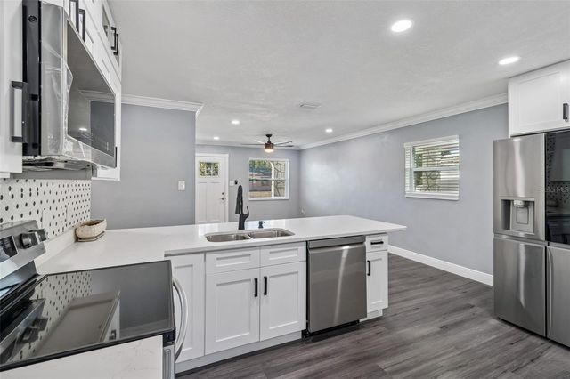 2205 N GRADY AVENUE, Tampa, FL 33607