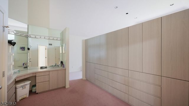 15 Glenview Dr, Warren Twp., NJ 07059