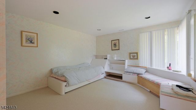 15 Glenview Dr, Warren Twp., NJ 07059