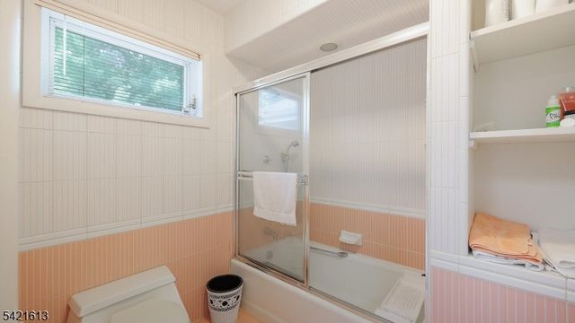 15 Glenview Dr, Warren Twp., NJ 07059