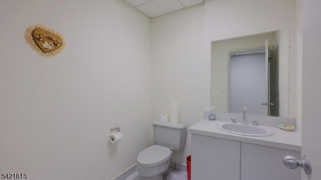 15 Glenview Dr, Warren Twp., NJ 07059
