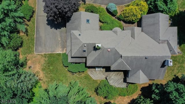 15 Glenview Dr, Warren Twp., NJ 07059