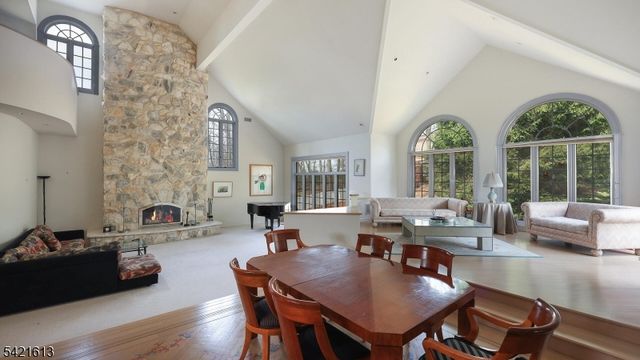 15 Glenview Dr, Warren Twp., NJ 07059