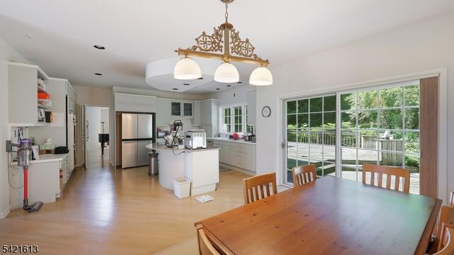 15 Glenview Dr, Warren Twp., NJ 07059