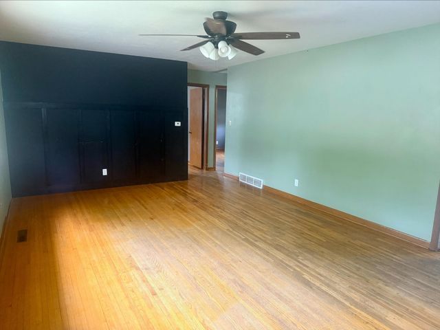 1147 Helen St, Augusta, KS 67010