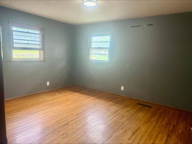 1147 Helen St, Augusta, KS 67010