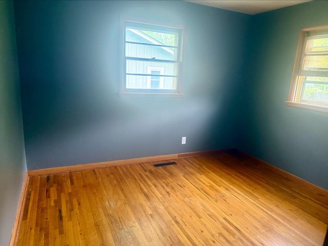 1147 Helen St, Augusta, KS 67010
