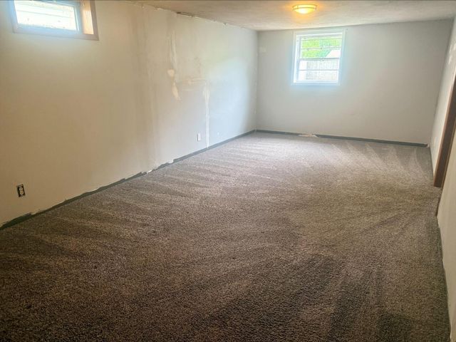 1147 Helen St, Augusta, KS 67010