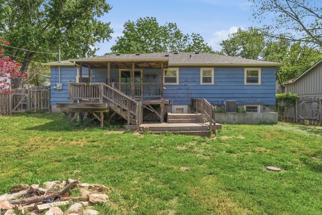1147 Helen St, Augusta, KS 67010