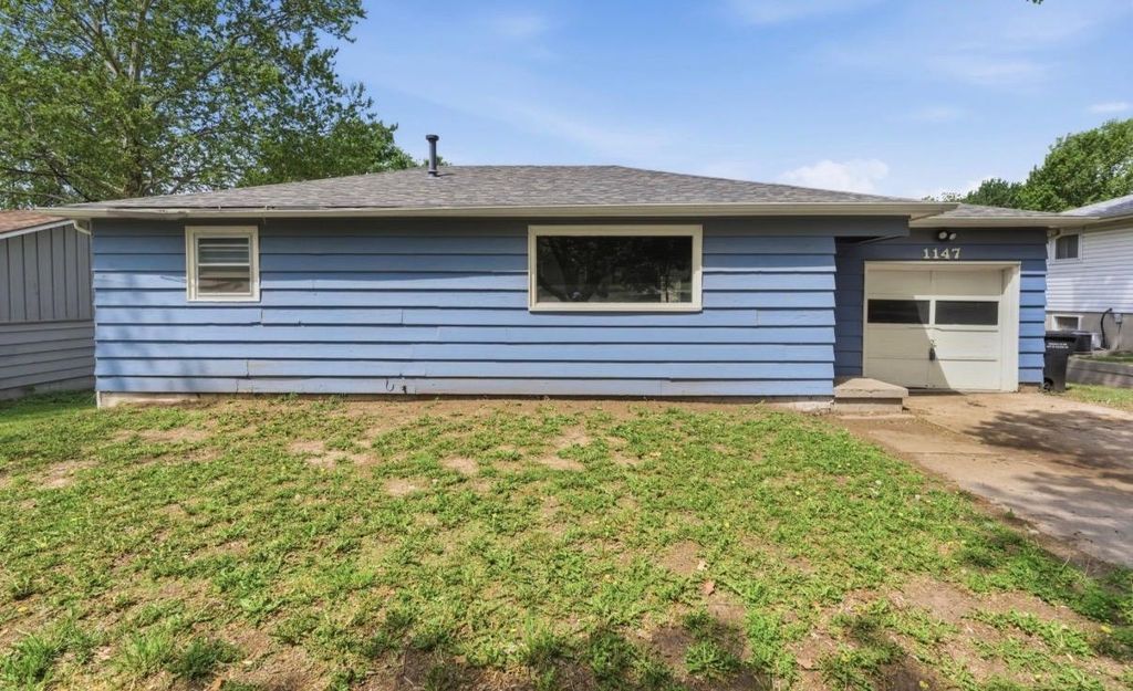 1147 Helen St, Augusta, KS 67010