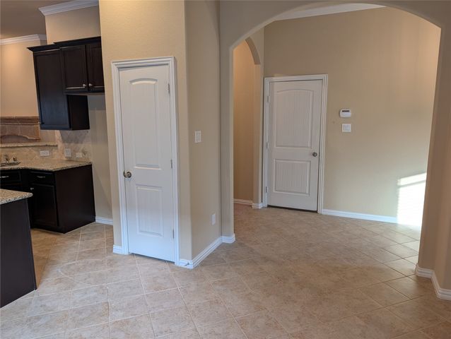 11821 Beach Street, Frisco, TX 75036