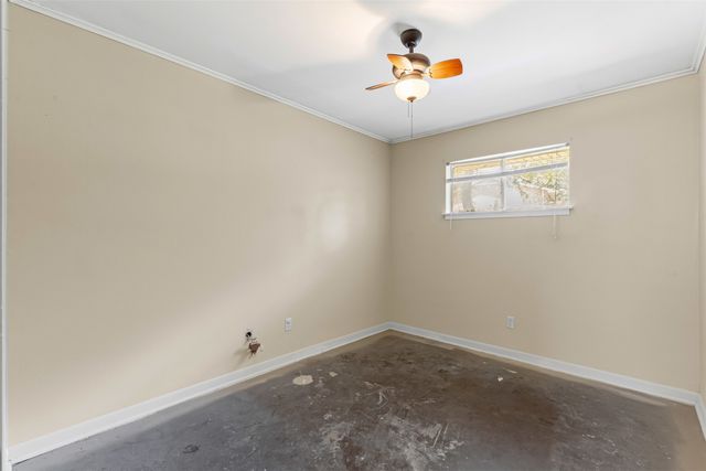 602 Greenbriar Avenue, Keene, TX 76059